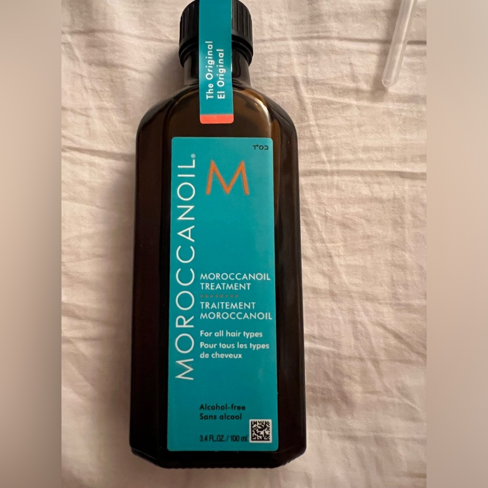Moroccan Oil 3.4 oz. Brand new.